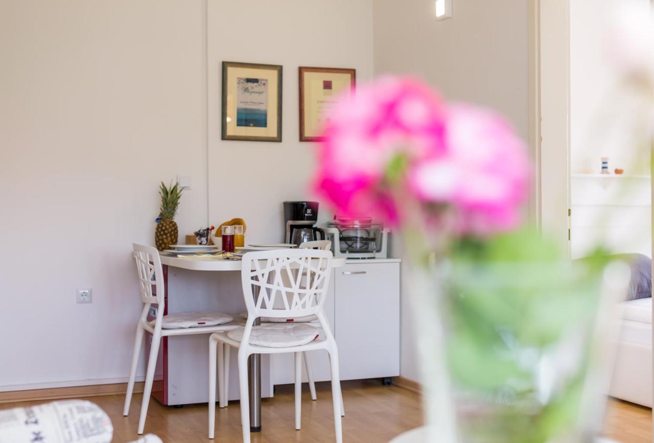 Molnar Resort Apartment Ljiljana Brzac Екстериор снимка