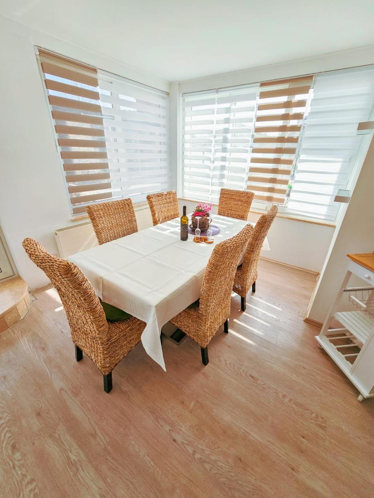 Molnar Resort Apartment Ljiljana Brzac Екстериор снимка